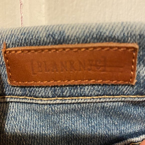 BLANKNYC Ripped Jeans with Zippers - Picture 4 of 4